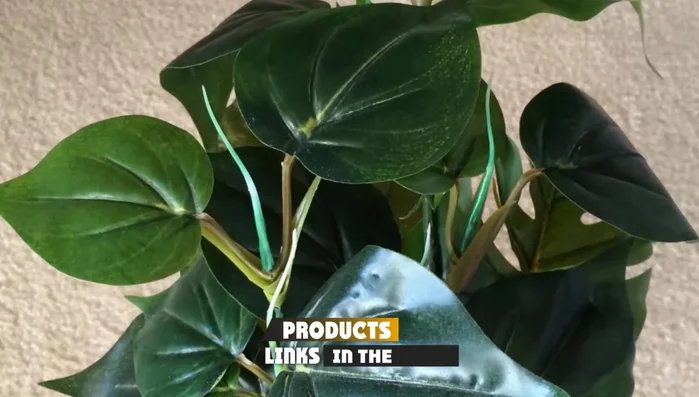 Marina Beta Pink Orchid Aquarium Plastic Plant: Budget-Friendly for Small Tanks