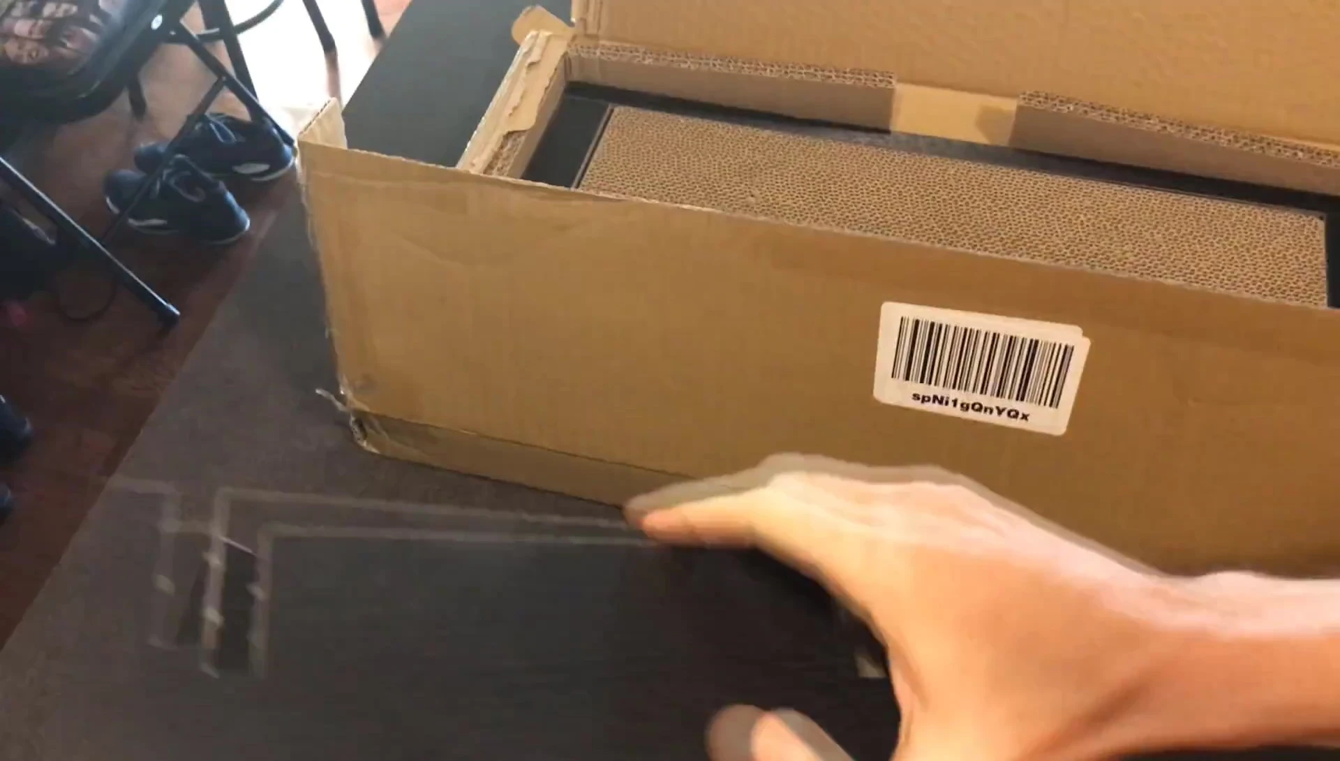 Close-up of the lightweight cardboard pieces.
