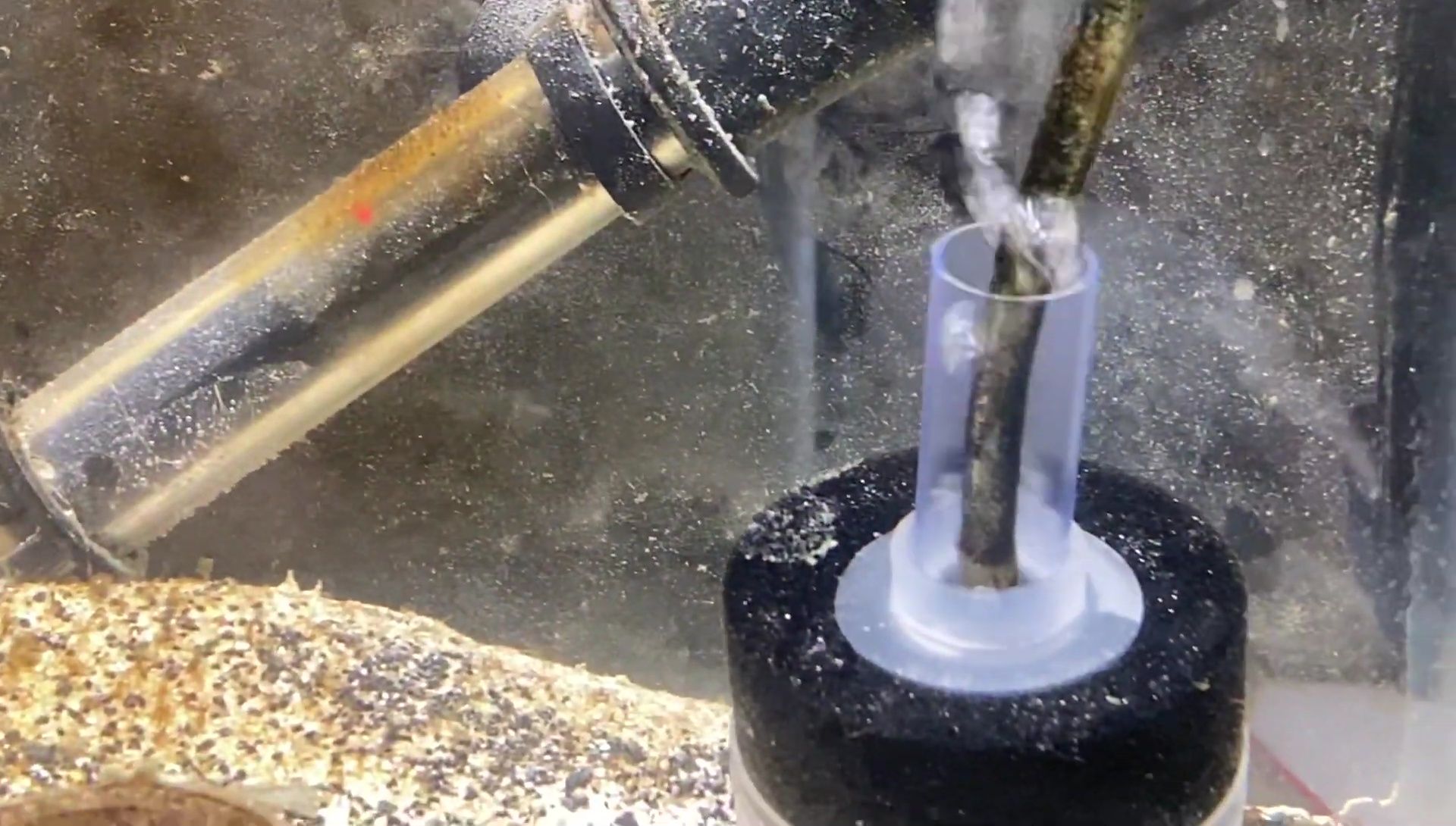Overview of the filter in the tank