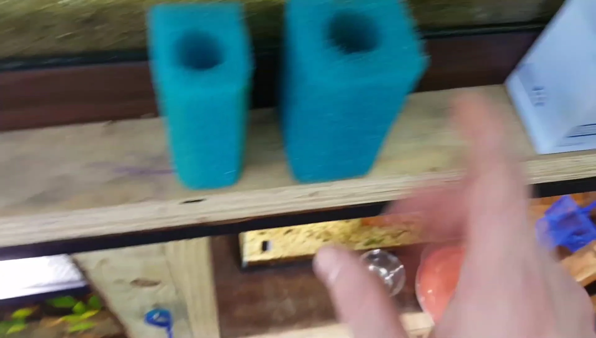 Comparison of 2-pack and 4-pack Top Fin filter sponges.