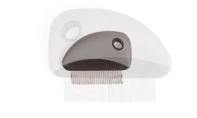 Image illustrating a possible scenario where the comb struggles with a knot in the cat's fur.