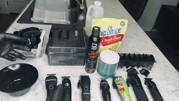 Prepare disinfectant solution: Add your preferred disinfectant (5-in-1 spray or Barbicide) to a small bowl.