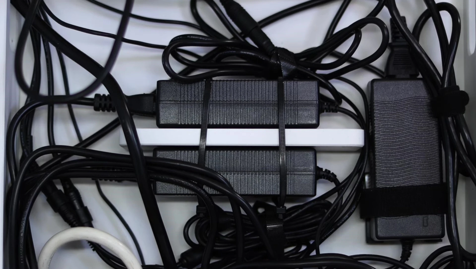 Organized wiring of the lights