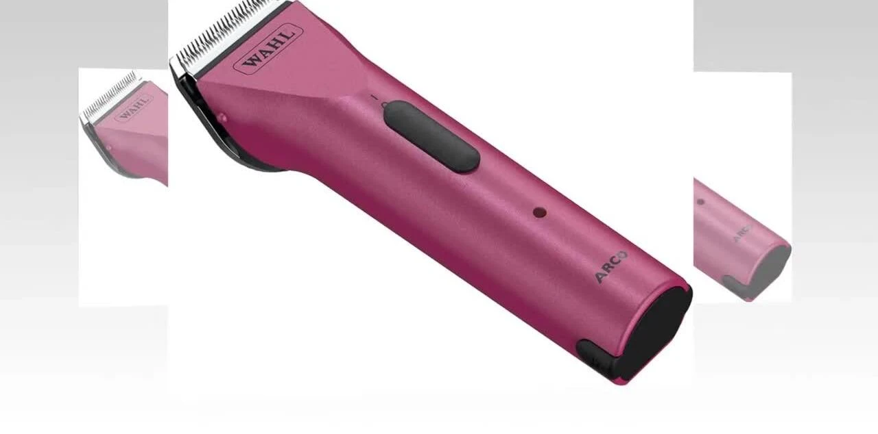 Close-up of the Wahl Arco clipper showcasing its lightweight design.