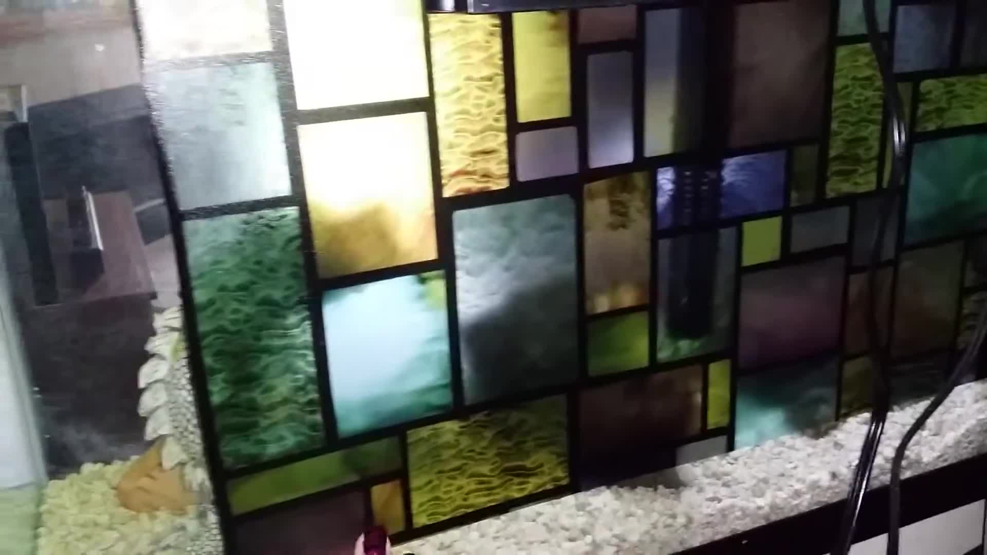 Image showcasing the vinyl material's flexibility.