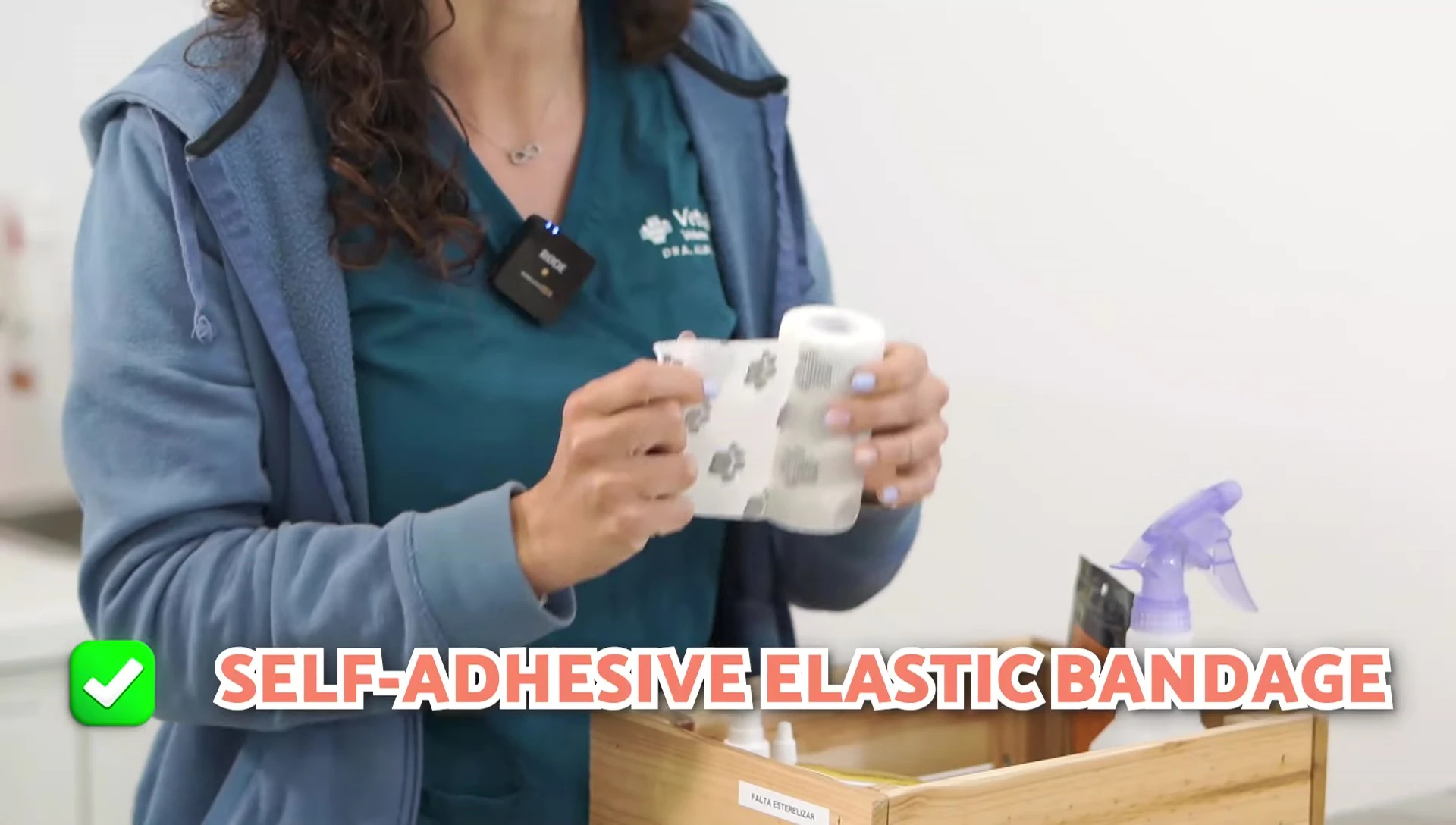 Self-adhesive elastic bandage