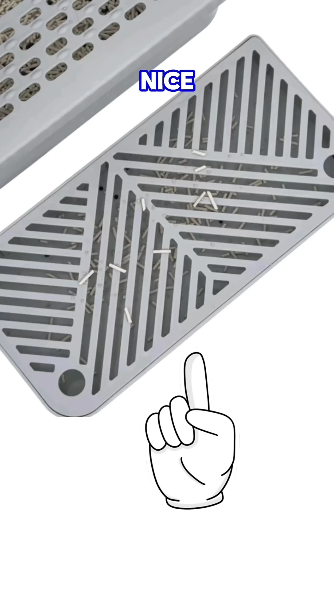 The integrated step and litter catcher.