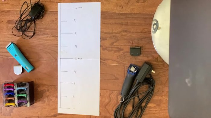 Identify your clippers: Most groomers use either mini clippers with a 5-in-1 blade or corded clippers with A5 detachable blades.