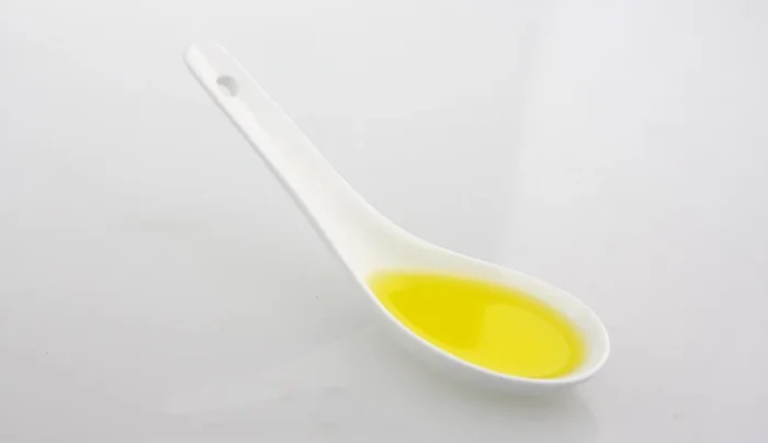 Oil-Based Paint: 1. Apply cooking oil (coconut or sunflower oil) to loosen the paint (273.72). 2. Gently work the oil into the fur (283.8). 3. Wash with cat-friendly soap and water (294.3). 4. Trim if necessary (304.08).