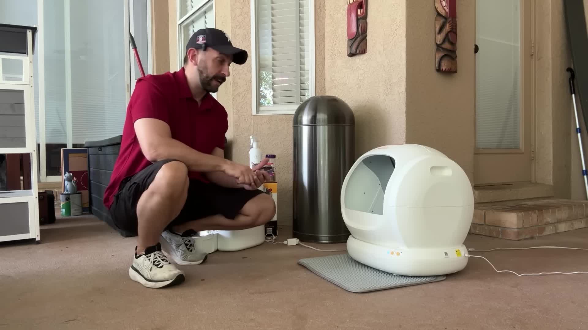 Close-up shot of the compact Meowant litter box