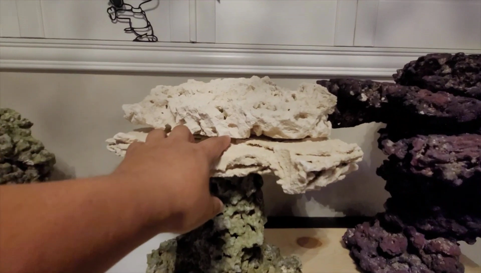 Video showing the water flow around the pillar structure