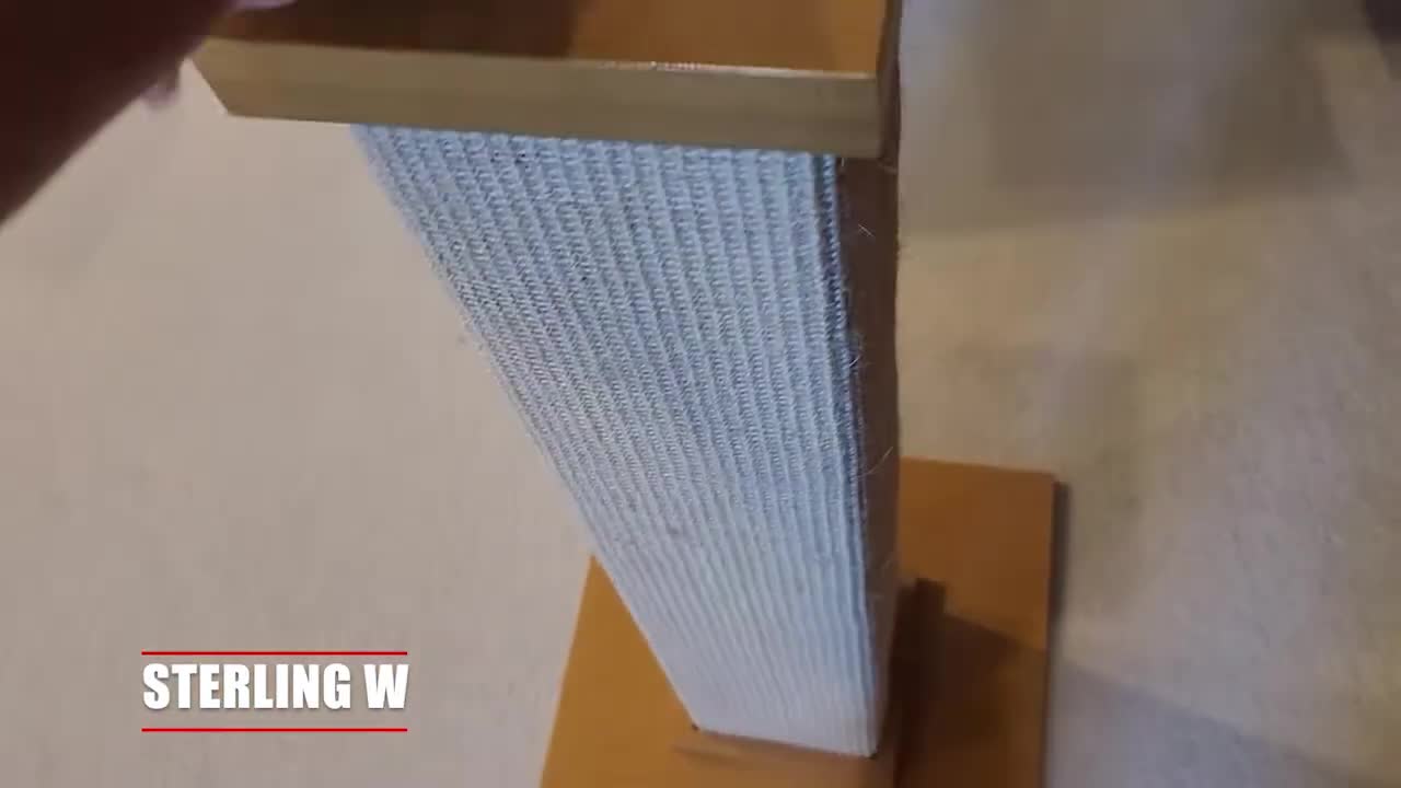 View of the 16x16 inch base of the scratching post