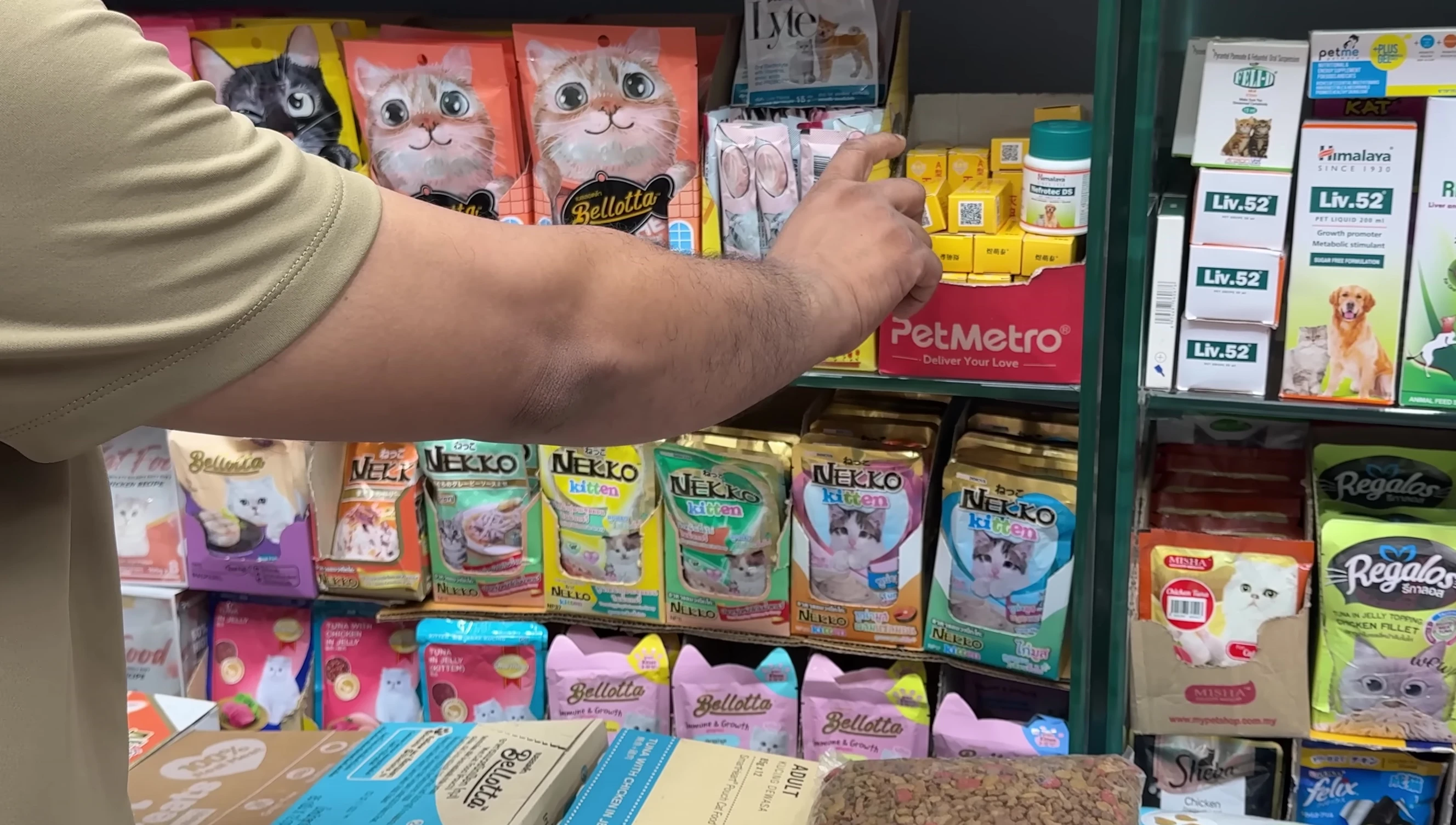 OneP teats, Belleta teats, and Pedmetto pouches.