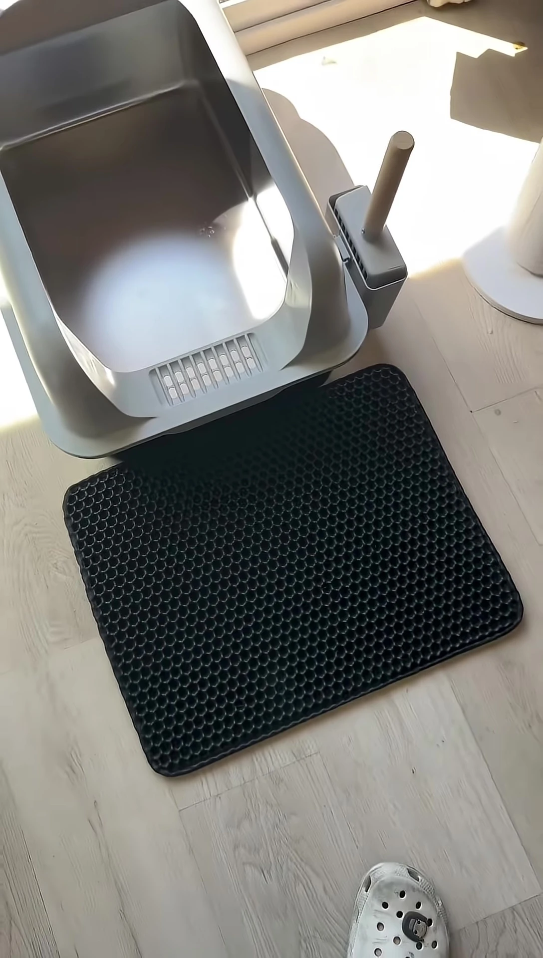 The included pooper scooper