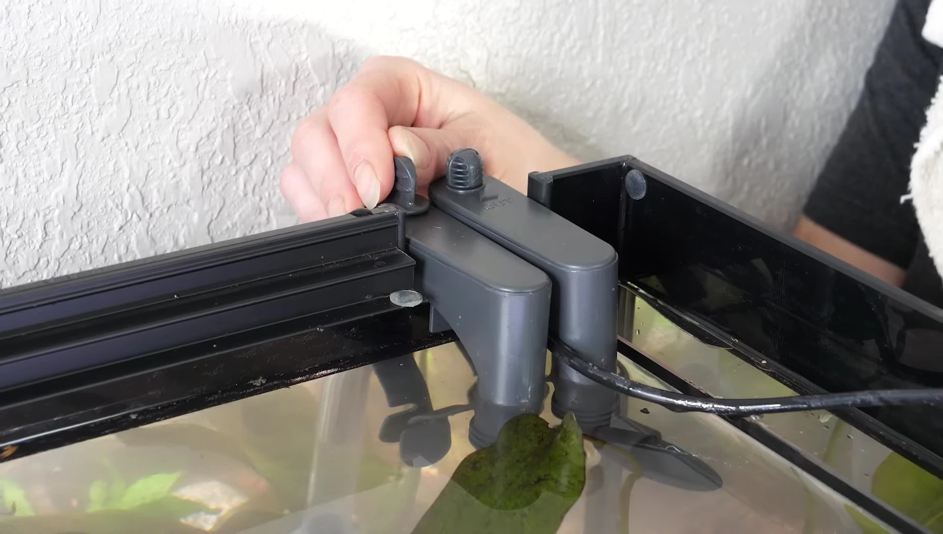Canister filter being turned on
