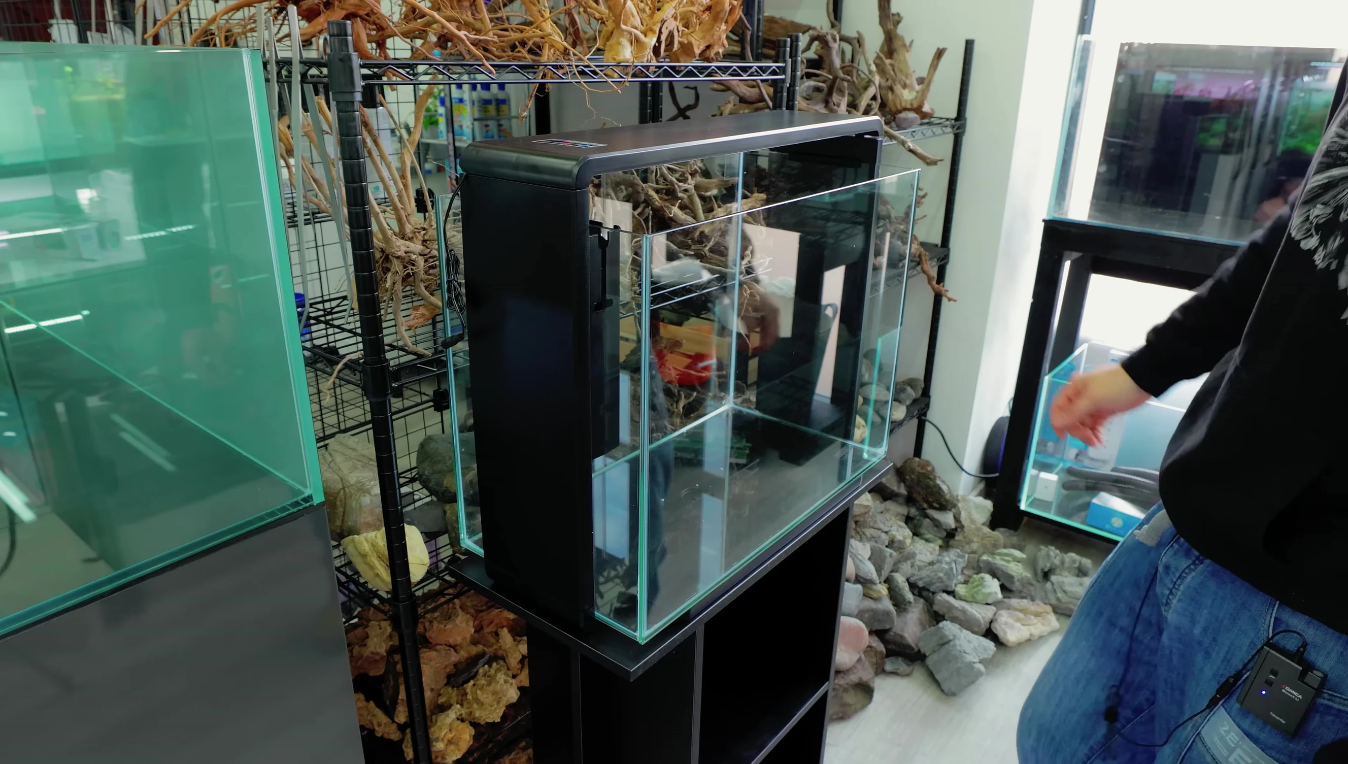 Connecting the aquarium light